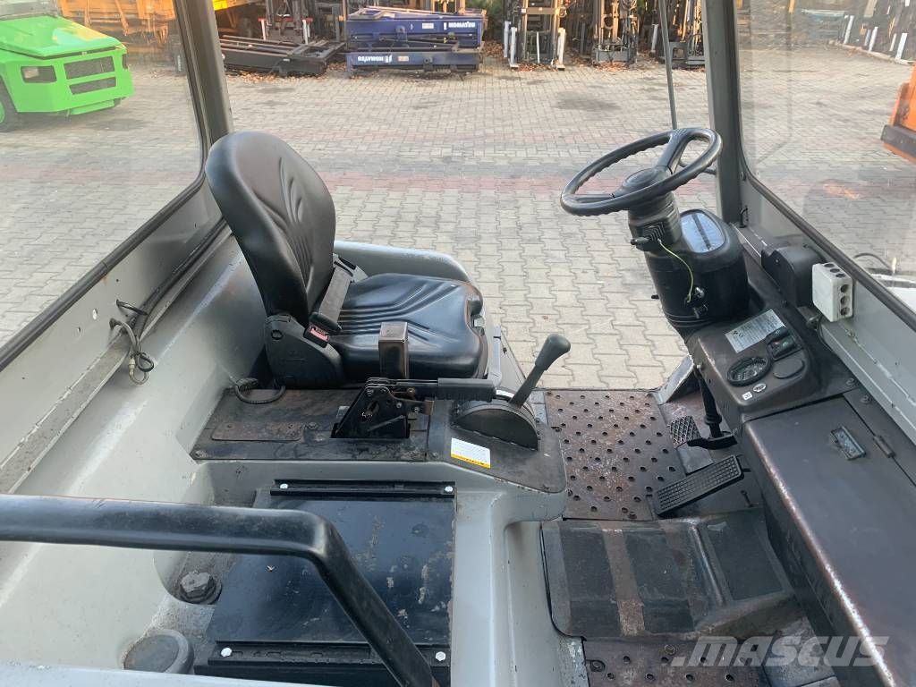Toyota 2TD25 /02/ V-3421 EO Flughafenausrüstung