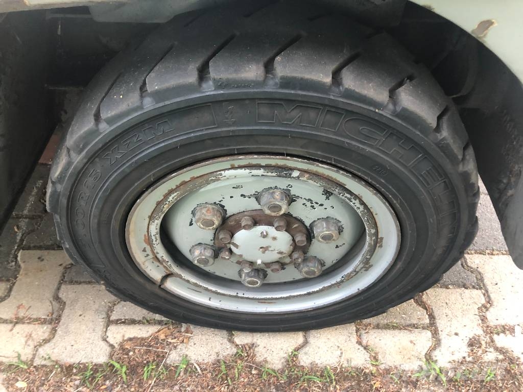 Toyota 2TD25 /02/ V-3421 EO Flughafenausrüstung
