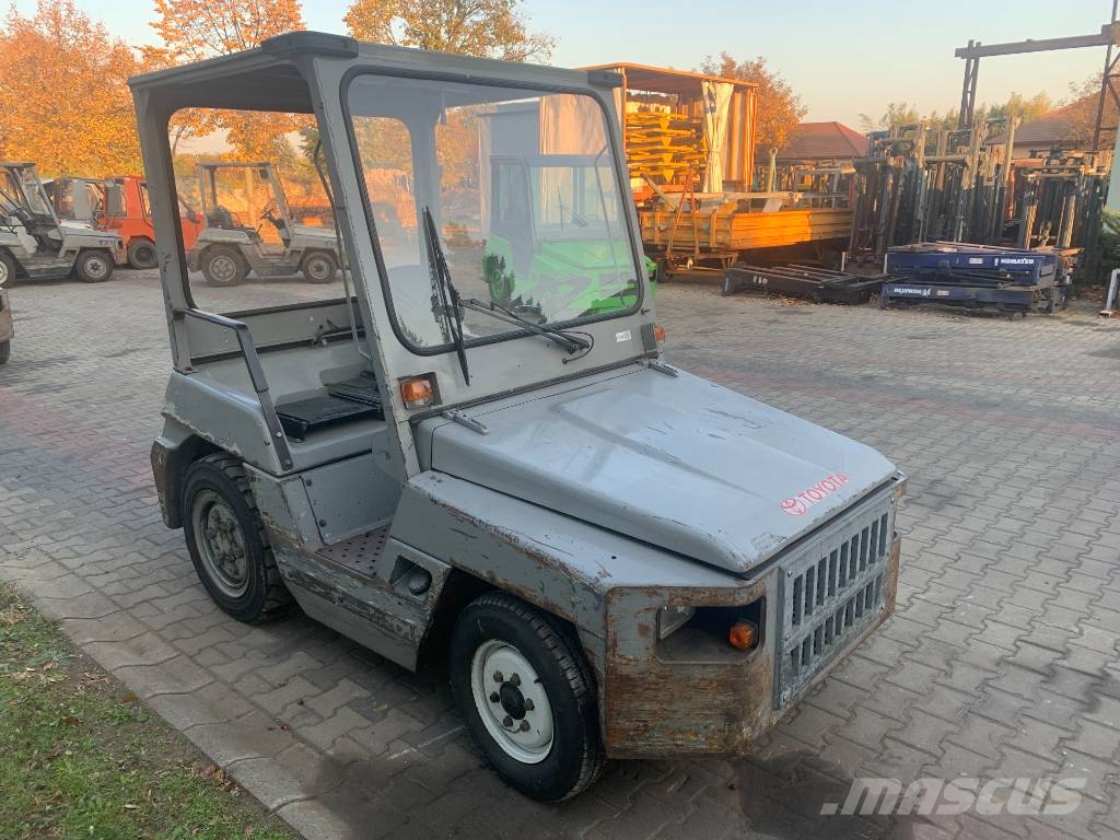 Toyota 2TD25 /02/ V-3421 EO Flughafenausrüstung