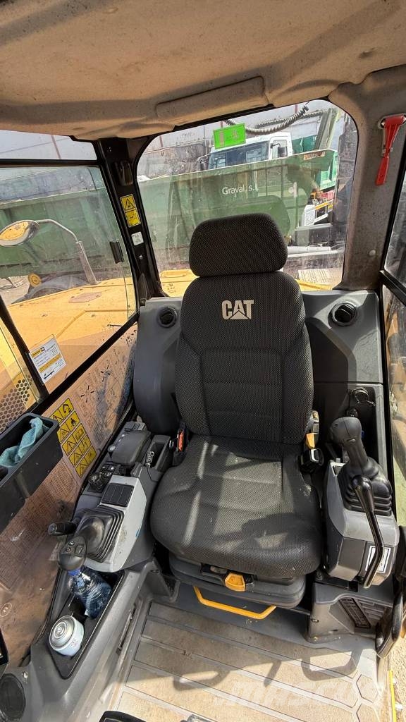 CAT 308 CR Midikaivukoneet 7t - 12t