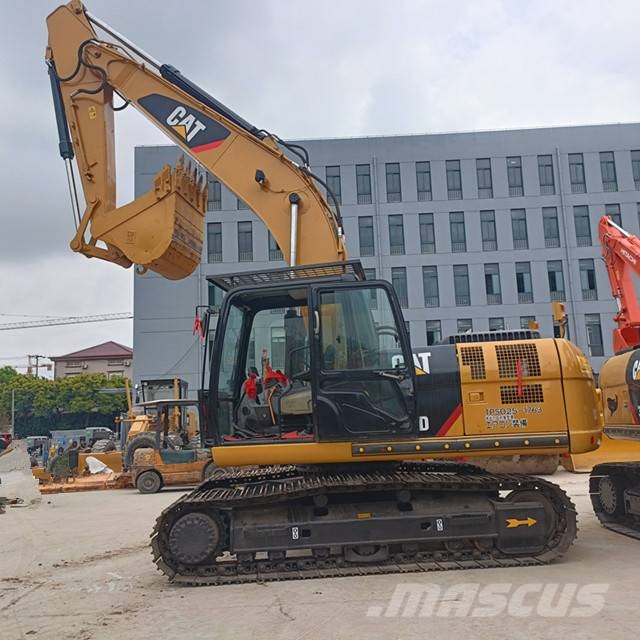 CAT 320 D 대형 굴삭기 29톤 이상