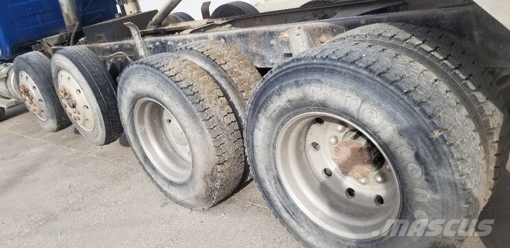 Mack RD 688 S Billenő teherautók