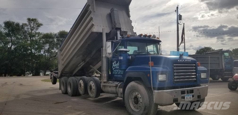 Mack RD 688 S Billenő teherautók