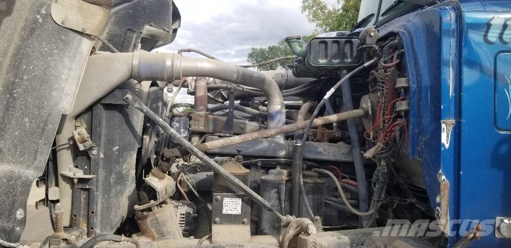 Mack RD 688 S Billenő teherautók