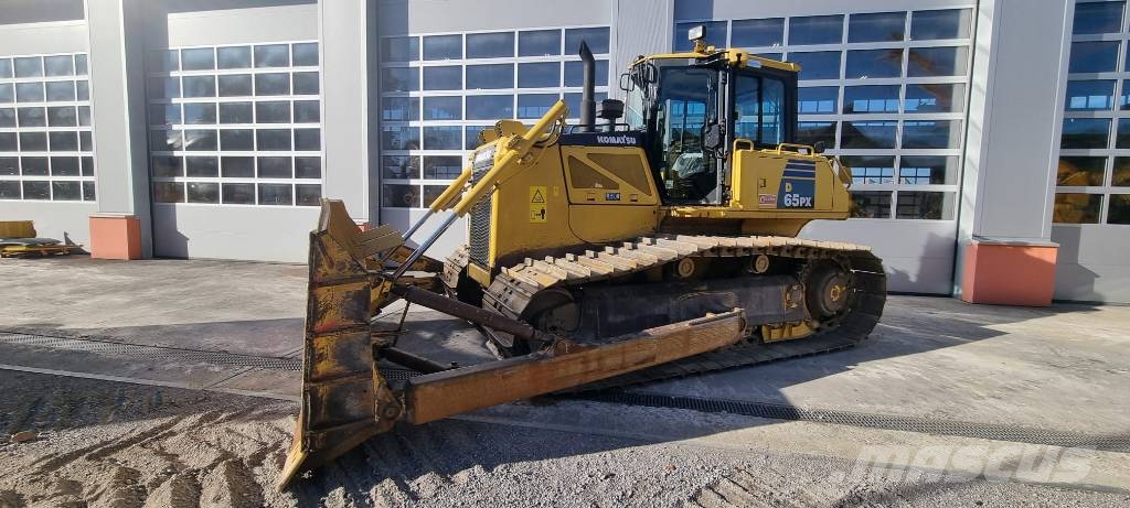 Komatsu D 65 PX-16 Гусеничные бульдозеры