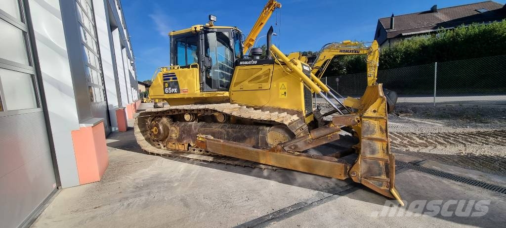 Komatsu D 65 PX-16 Гусеничные бульдозеры