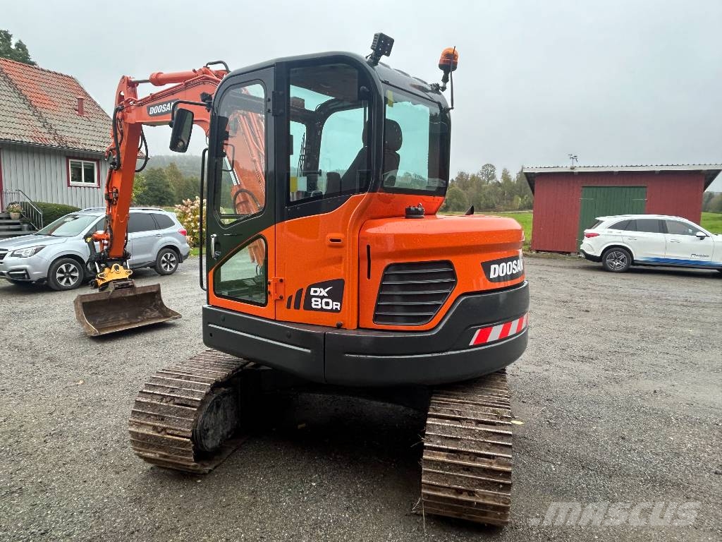 Doosan DX 80 R, stållarv Midi rýpadla 7t - 12t