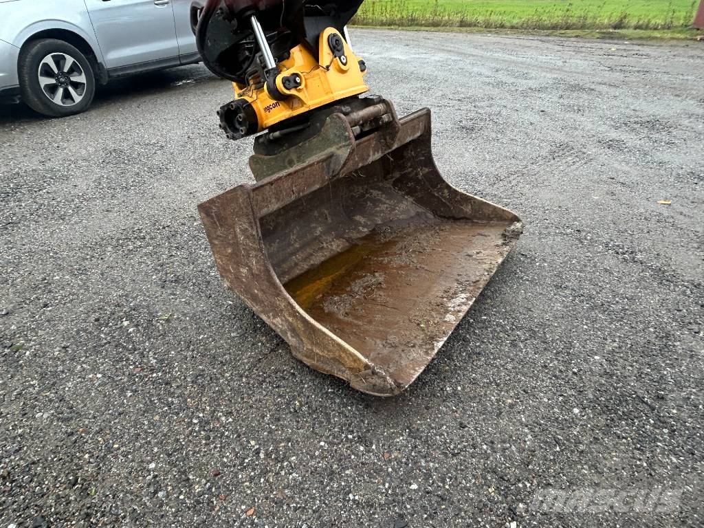 Doosan DX 80 R, stållarv Midi rýpadla 7t - 12t