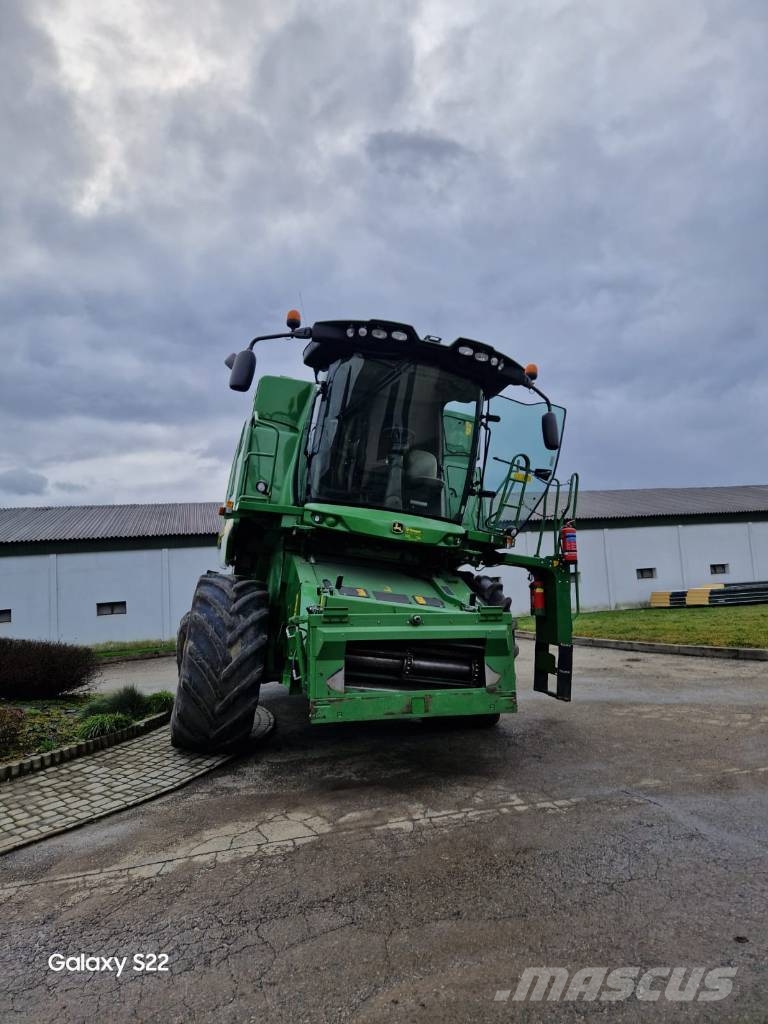 John Deere T 550 Skurtreskere
