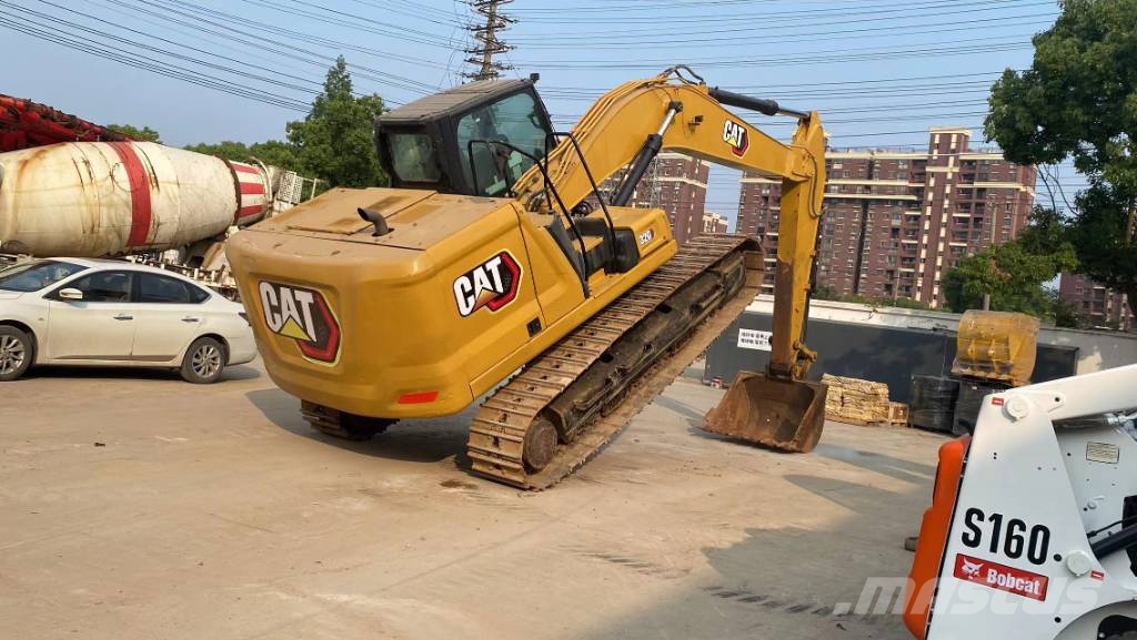 CAT 320 Lánctalpas kotrók