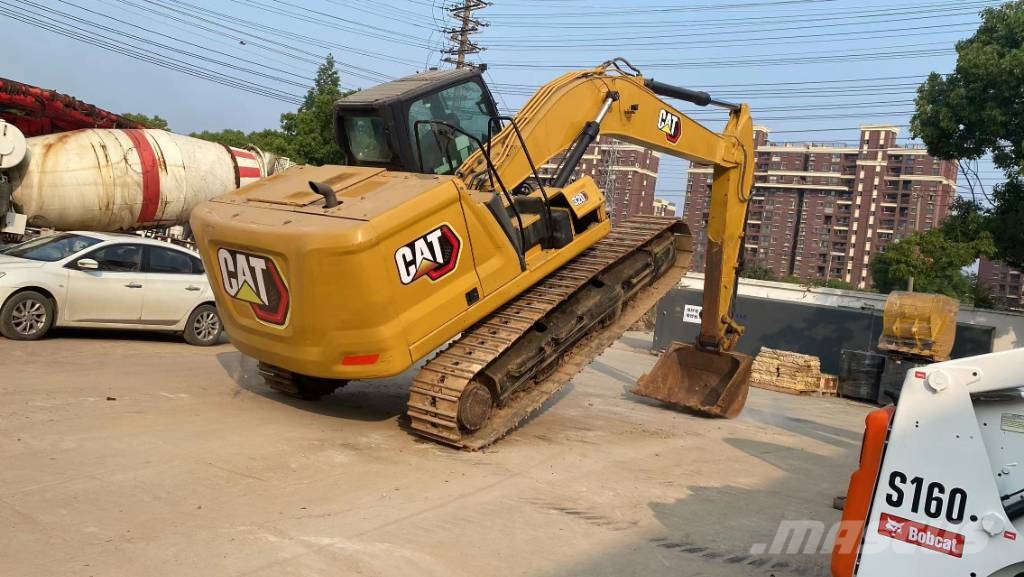 CAT 320 Lánctalpas kotrók