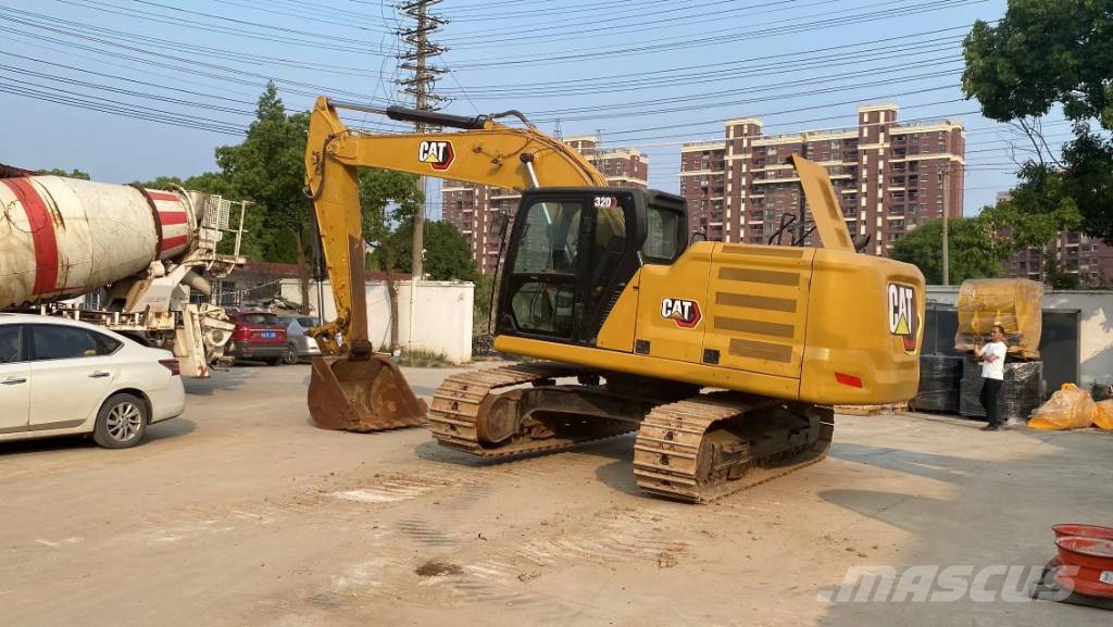 CAT 320 Lánctalpas kotrók
