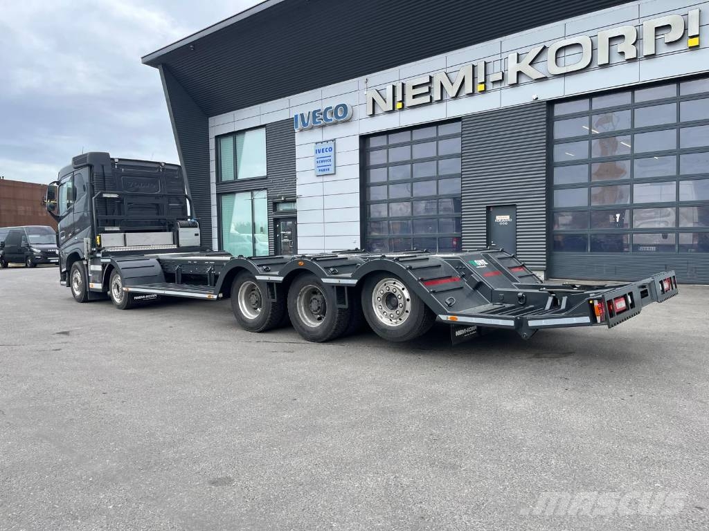 Volvo FH 16 750  10x4 Camiones de transporte de maquinaria forestal