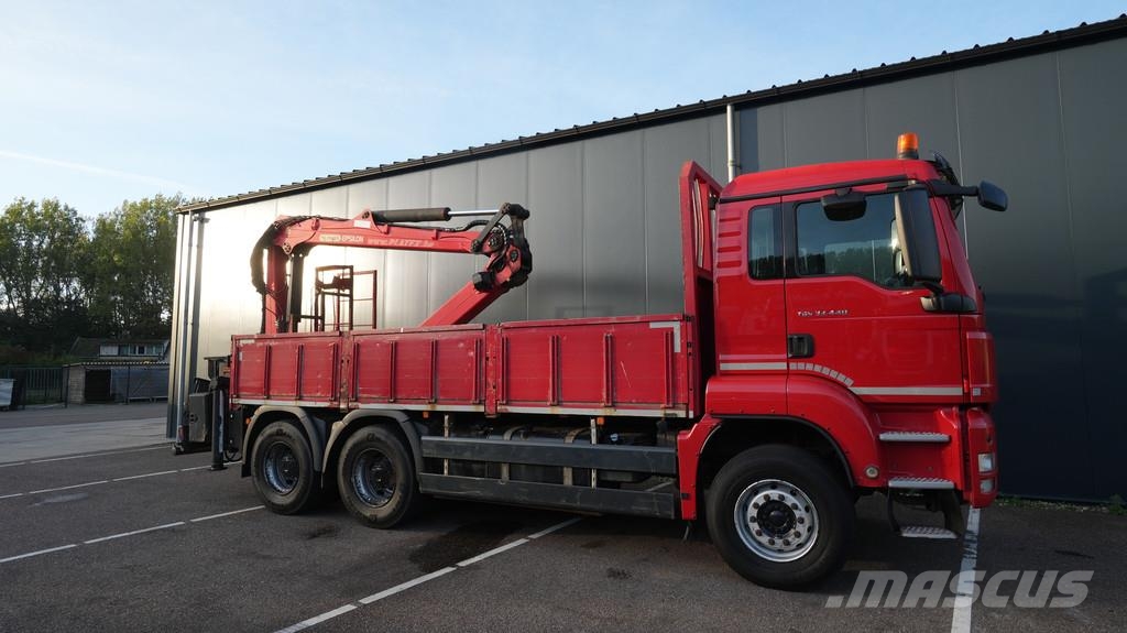 MAN TGS 33.440 6x4 open box with Palfinger crane Maastikutõstukid