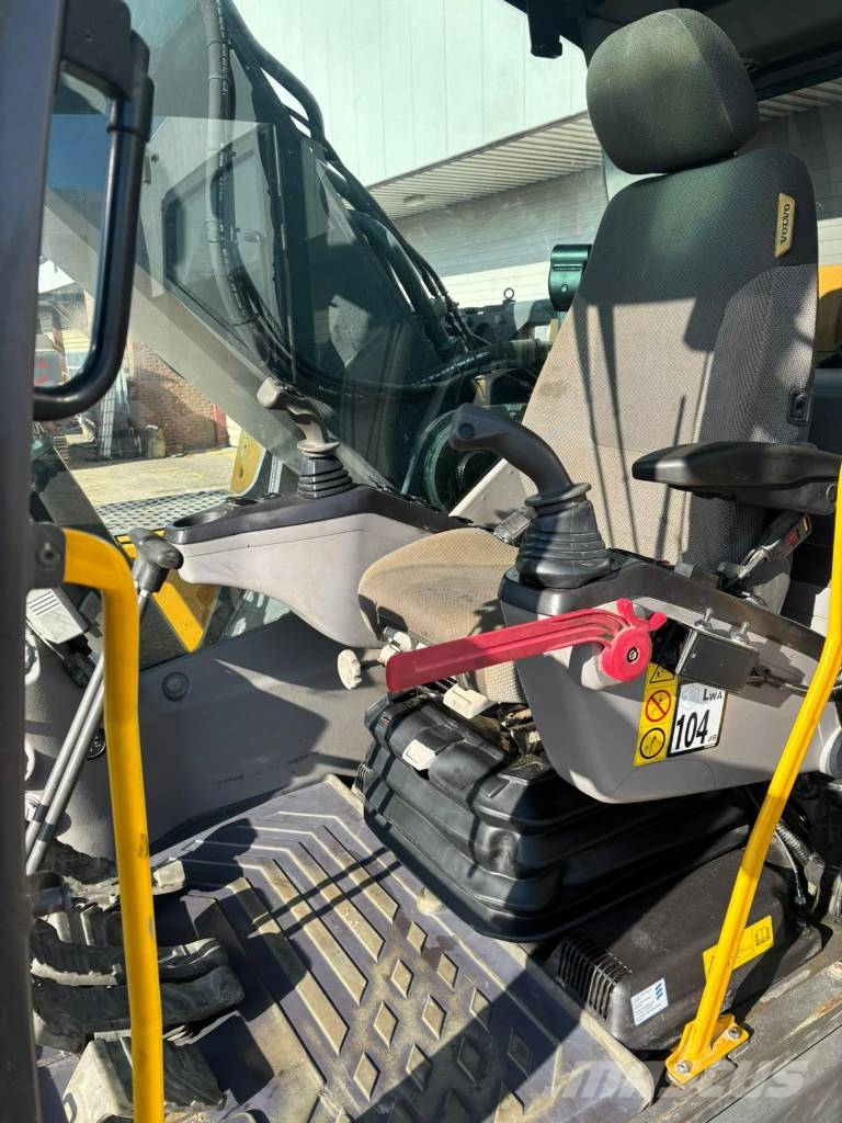 Volvo EC 300 D L Εκσκαφείς με ερπύστριες