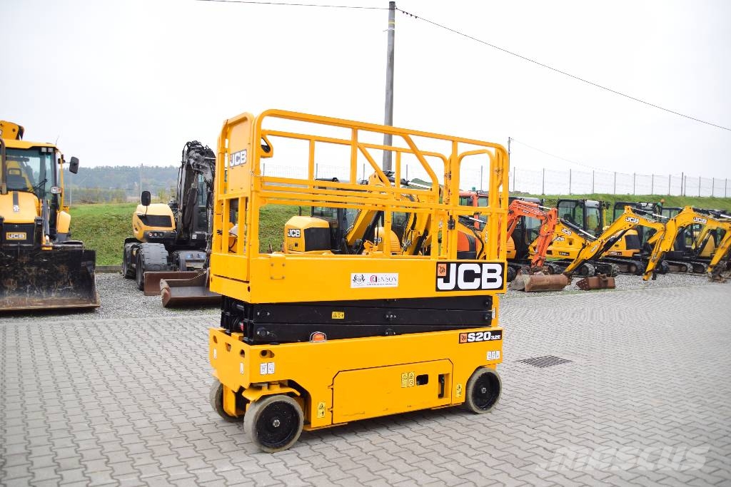 JCB S1930E S2032E Šķerveida pacēlāji