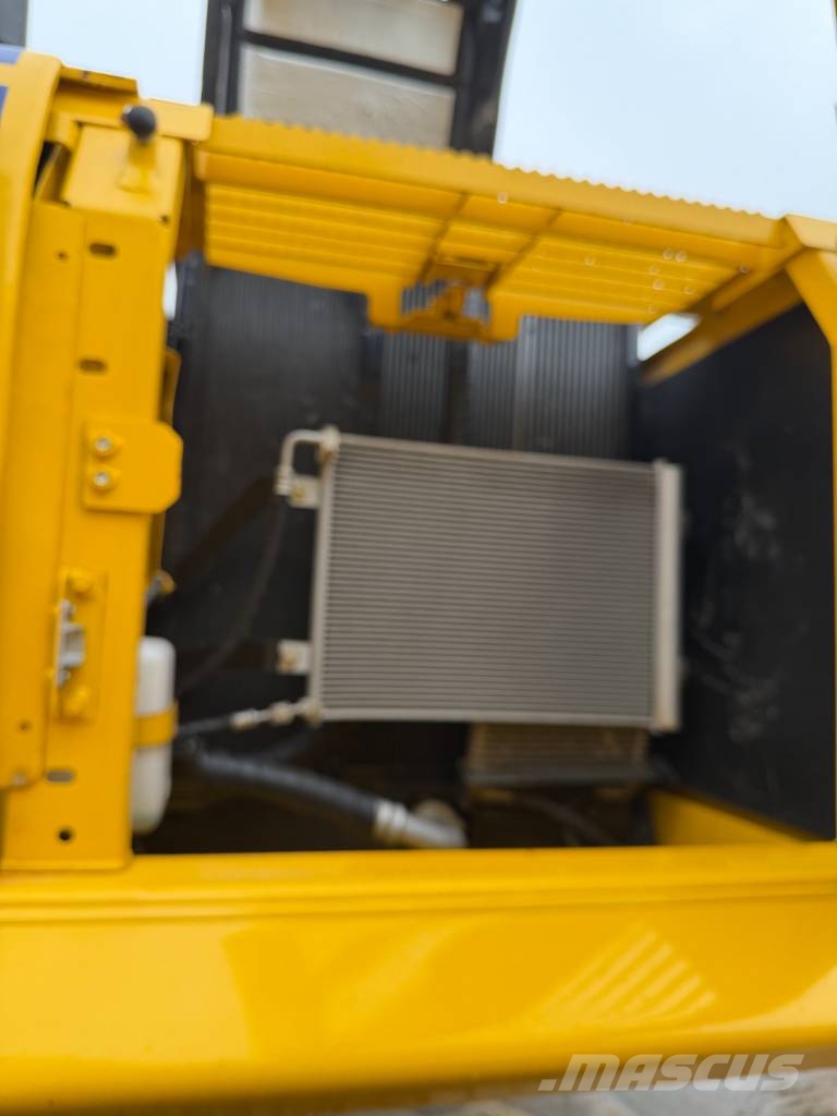 Komatsu PC 240 LC-7   the largest‑scale supplier Εκσκαφείς με ερπύστριες