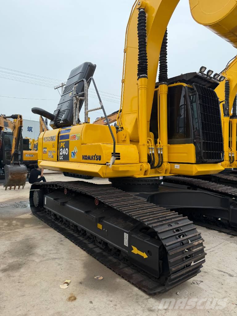 Komatsu PC 240 LC-7   the largest‑scale supplier Εκσκαφείς με ερπύστριες