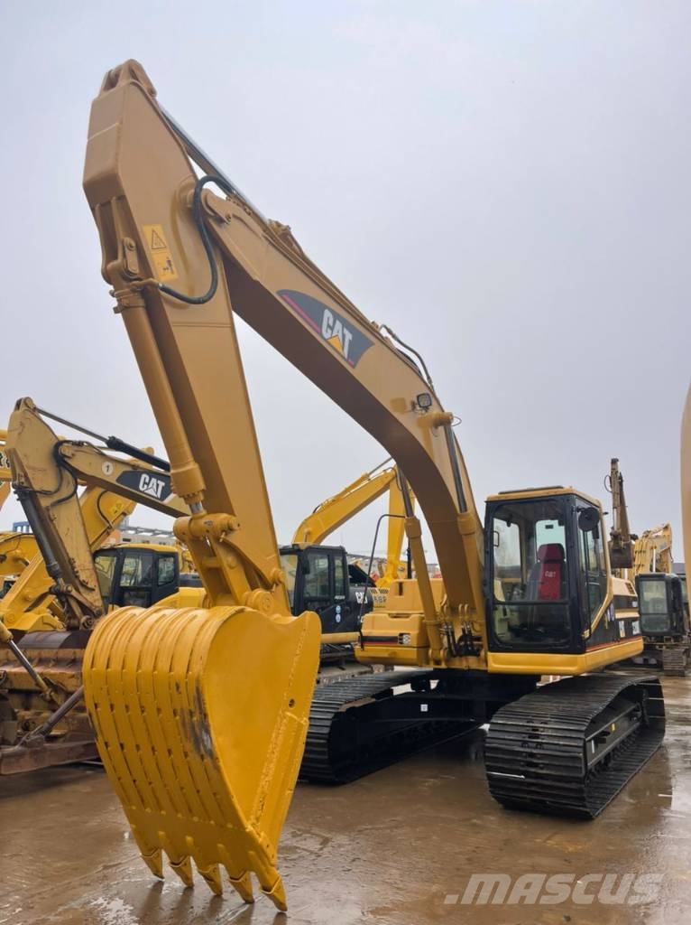 CAT 320 B L Lánctalpas kotrók