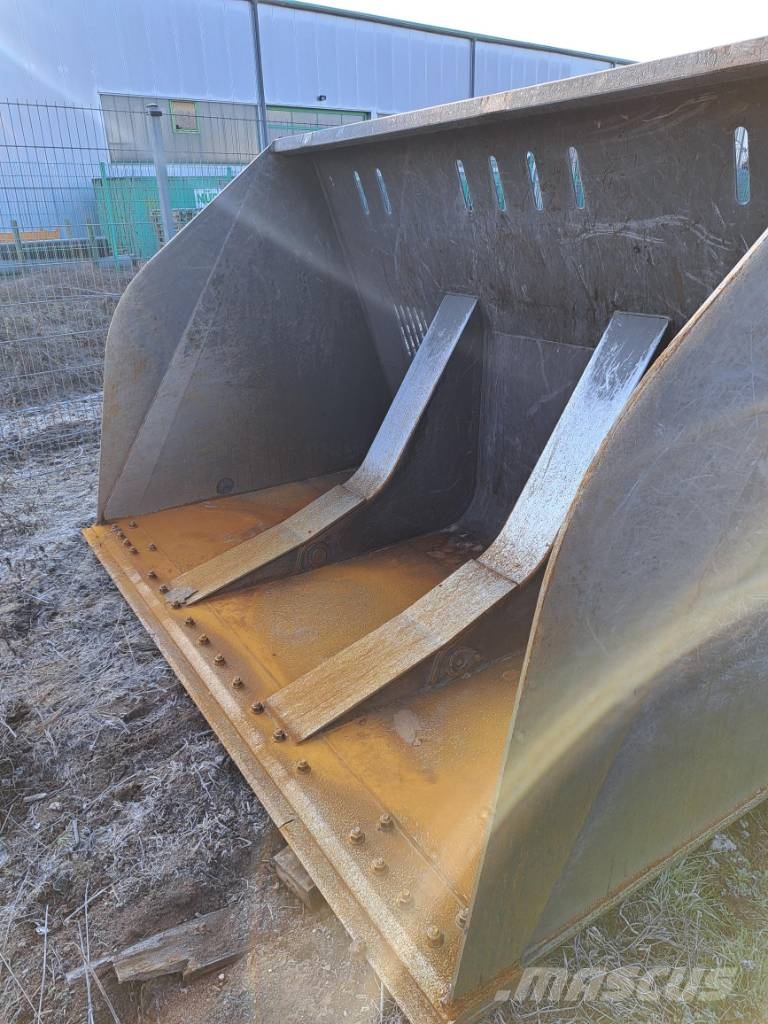 Volvo Hochkippschaufel WLA82041 #A-7187 Cucharones