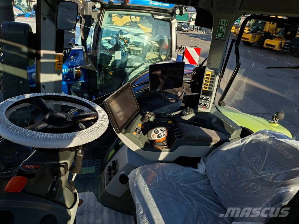 CLAAS Axion 830 Traktoriai
