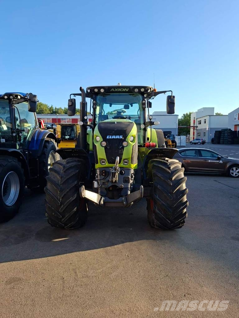 CLAAS Axion 830 Traktoriai