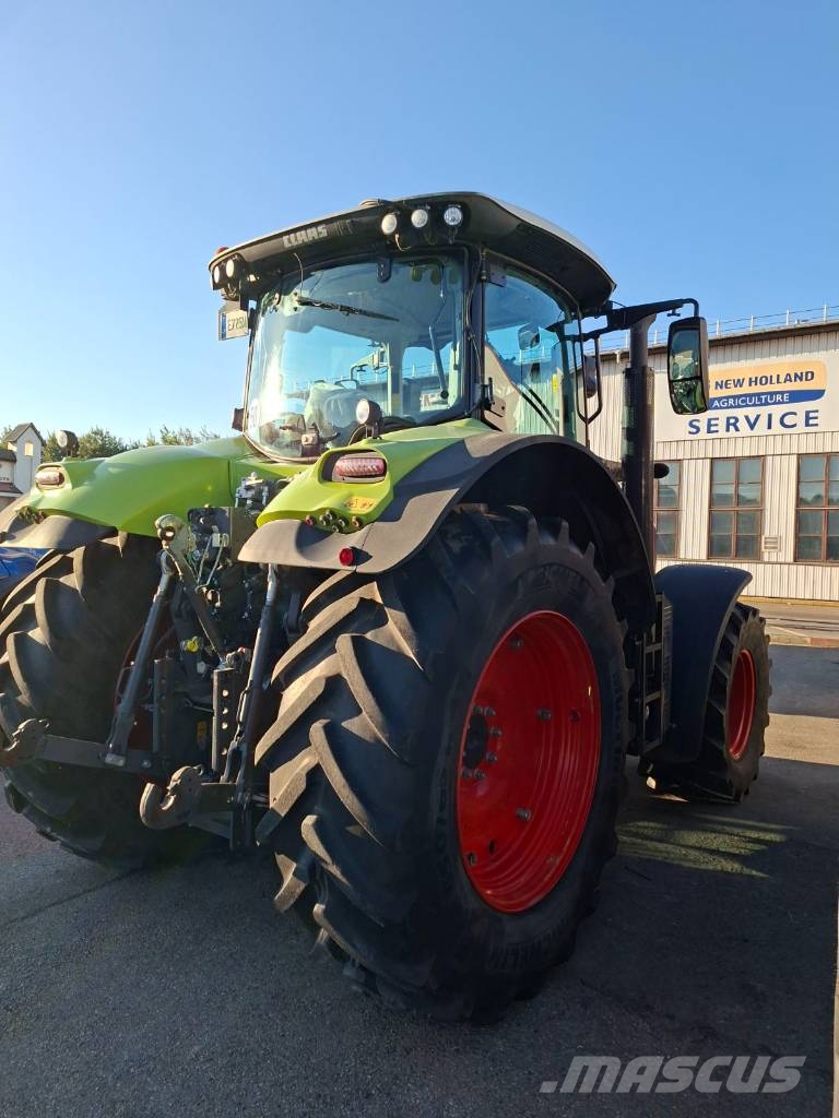 CLAAS Axion 830 Traktoriai
