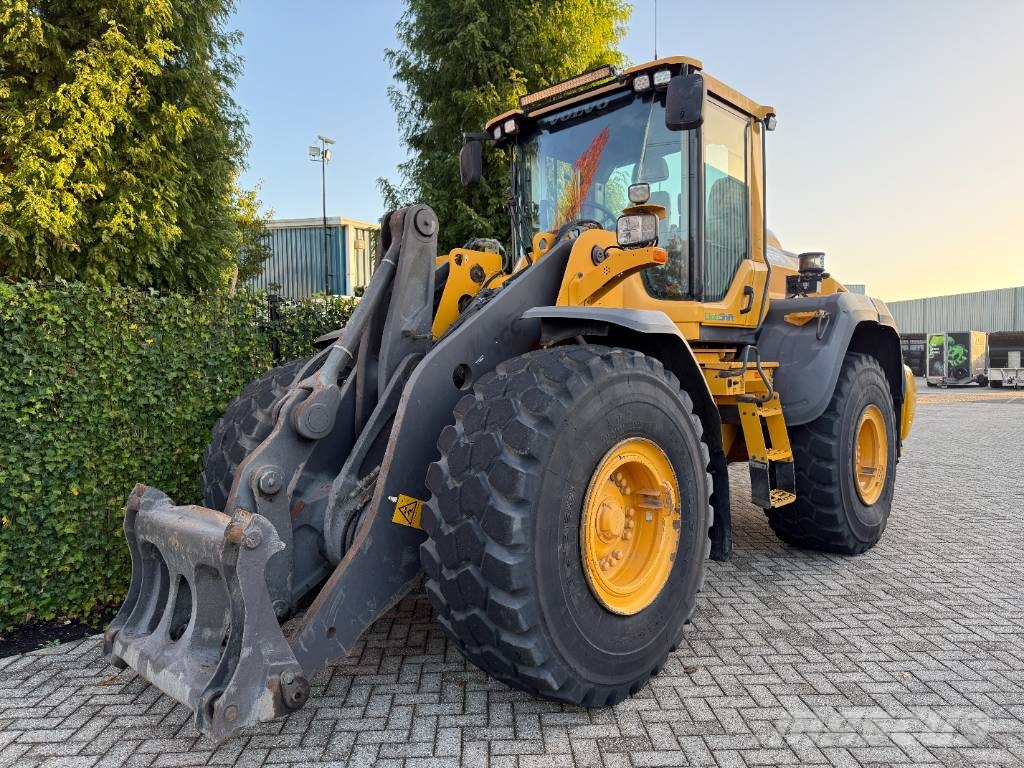 Volvo L 120 H Iekrāvēji uz riteņiem