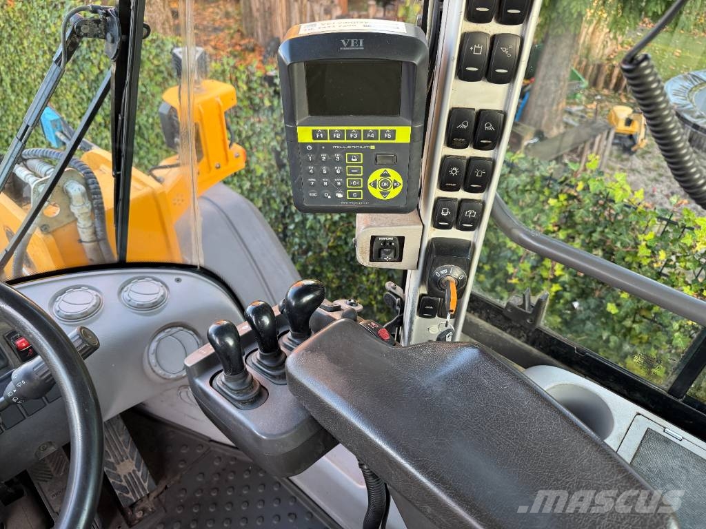 Volvo L 120 H Iekrāvēji uz riteņiem