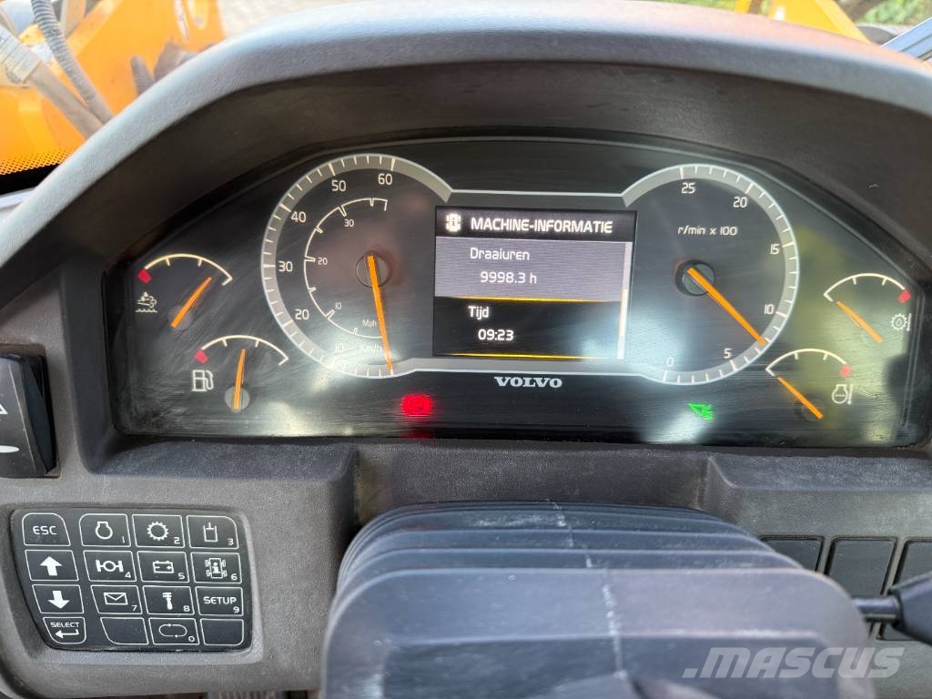 Volvo L 120 H Iekrāvēji uz riteņiem