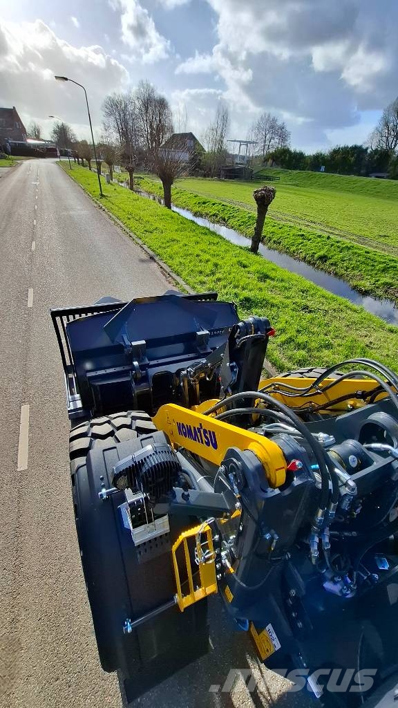 Komatsu WA 170M-11E0 لوادر بعجل