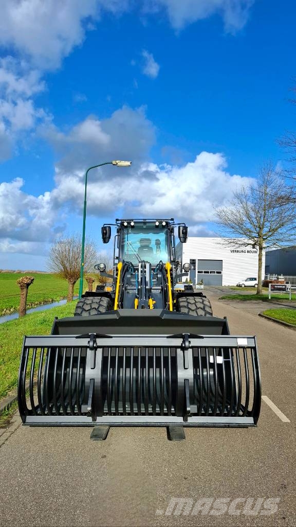 Komatsu WA 170M-11E0 لوادر بعجل