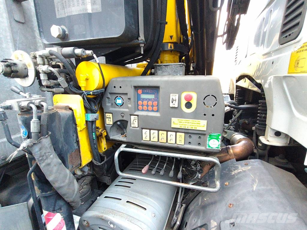 Iveco Eurocargo 180 E25K Nosturiautot