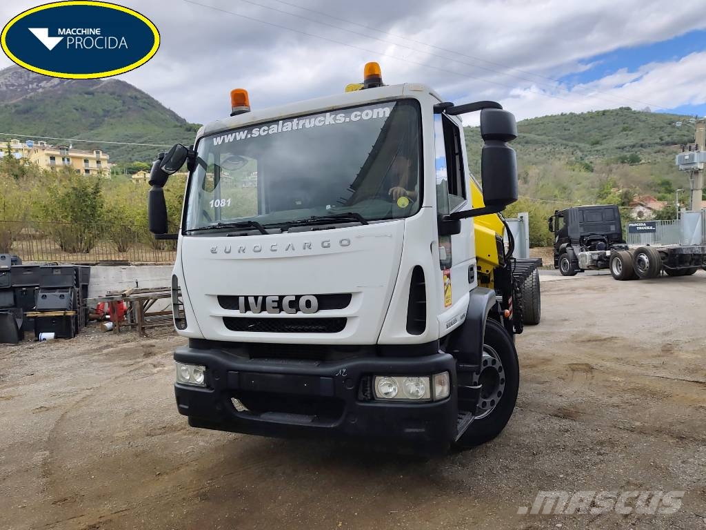 Iveco Eurocargo 180 E25K Camiones grúa