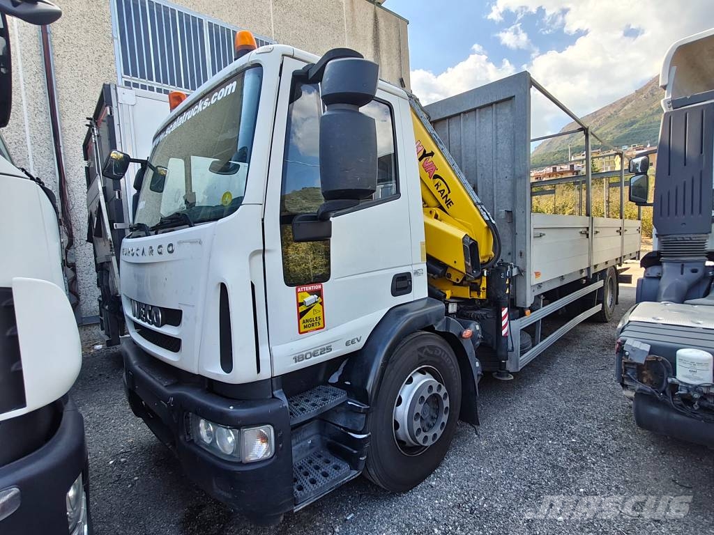 Iveco Eurocargo 180 E25K Camiones grúa