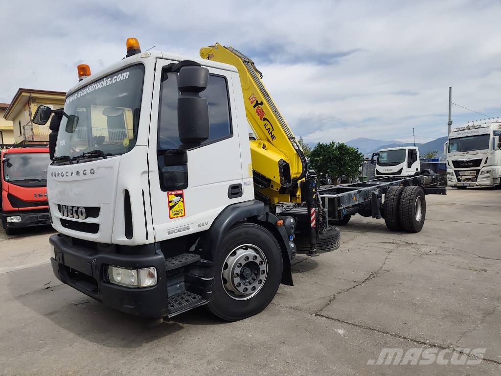 Iveco Eurocargo 180 E25K Nosturiautot
