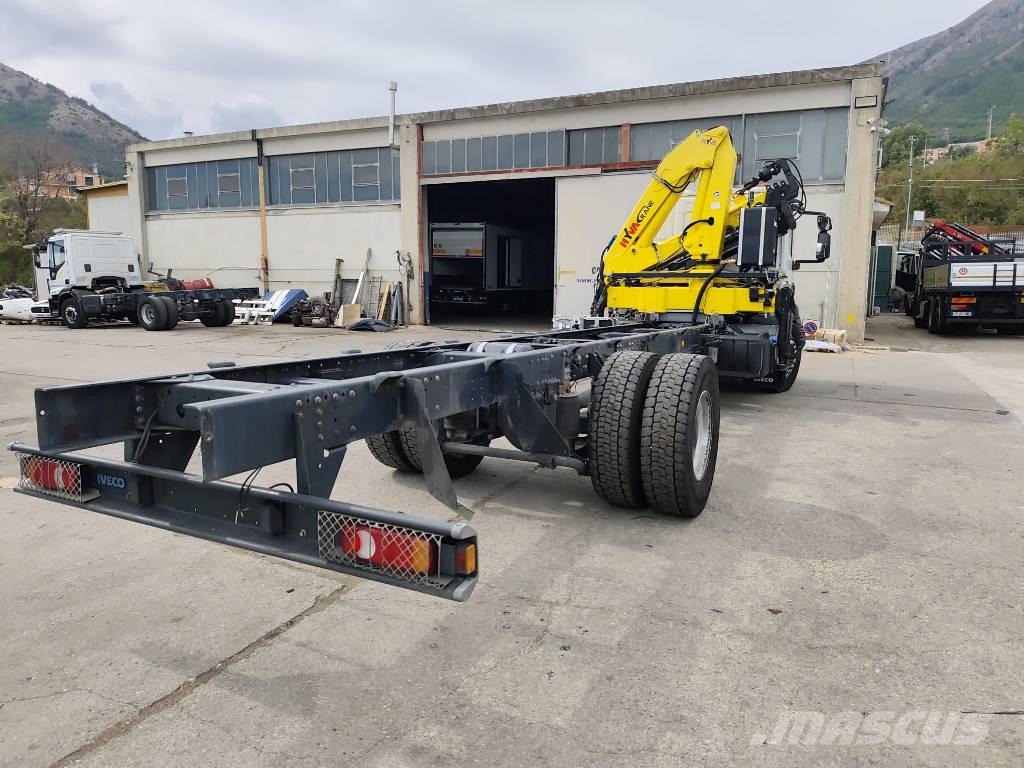 Iveco Eurocargo 180 E25K Nosturiautot