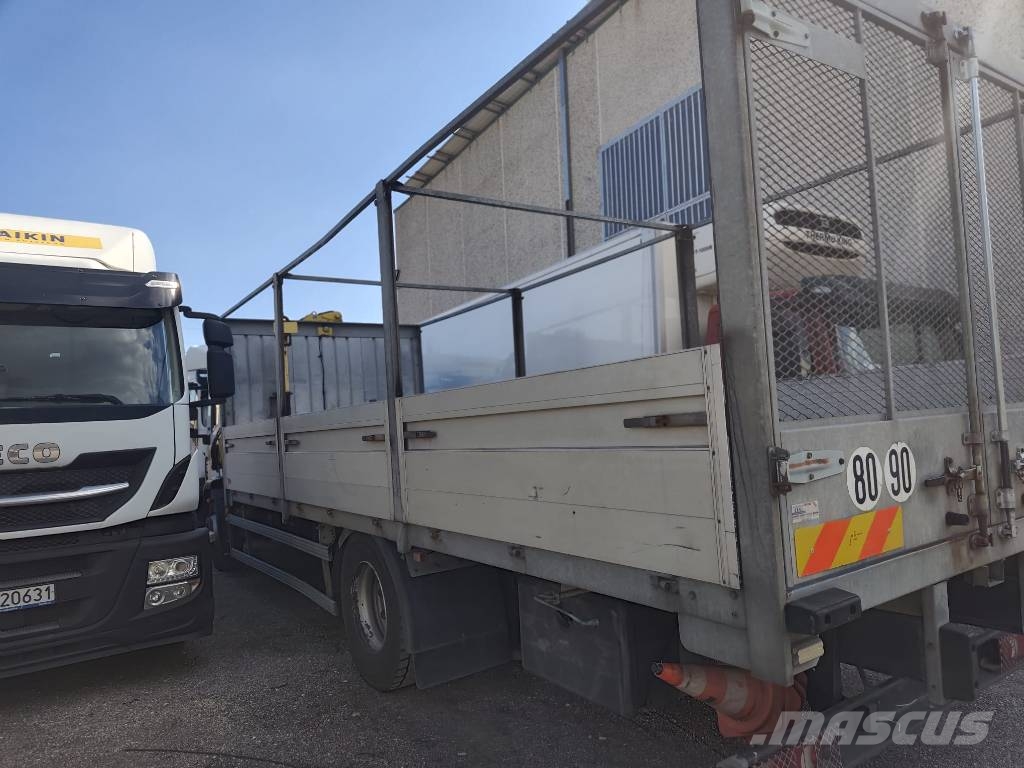 Iveco Eurocargo 180 E25K Camiones grúa