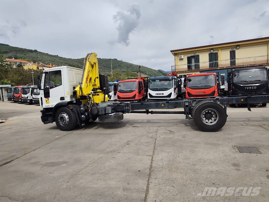 Iveco Eurocargo 180 E25K Nosturiautot