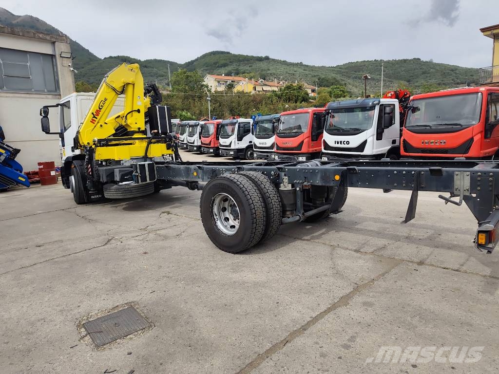Iveco Eurocargo 180 E25K Nosturiautot