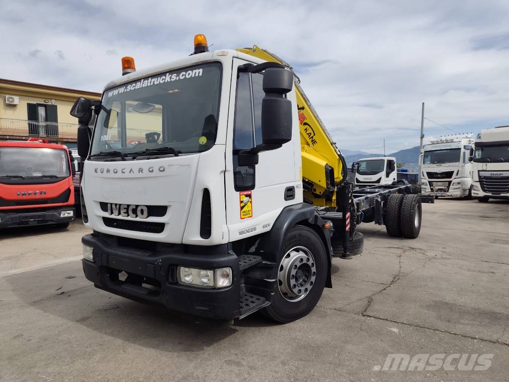 Iveco Eurocargo 180 E25K Nosturiautot