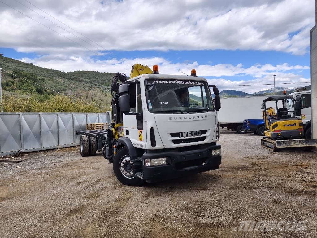 Iveco Eurocargo 180 E25K Camiones grúa