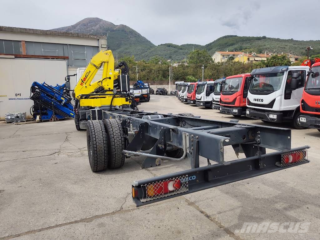 Iveco Eurocargo 180 E25K Nosturiautot