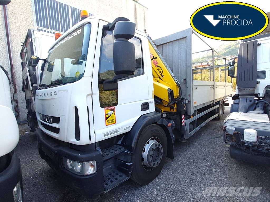 Iveco Eurocargo 180 E25K Camiones grúa