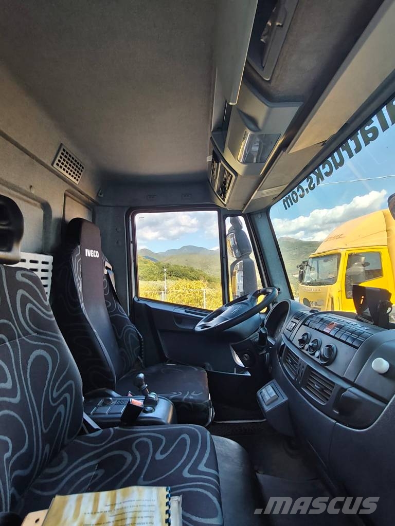 Iveco Eurocargo 180 E25K Camiones grúa