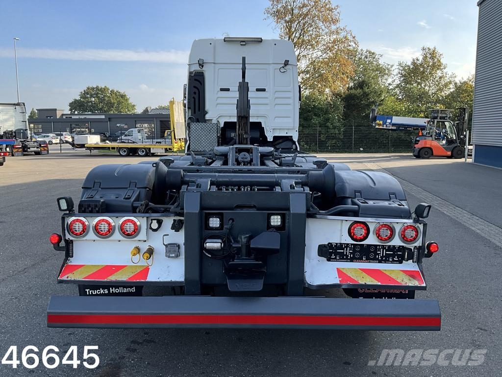 MAN TGX 35.510 8x4 Hyvalift 22 Ton haakarmsysteem Camion ampliroll