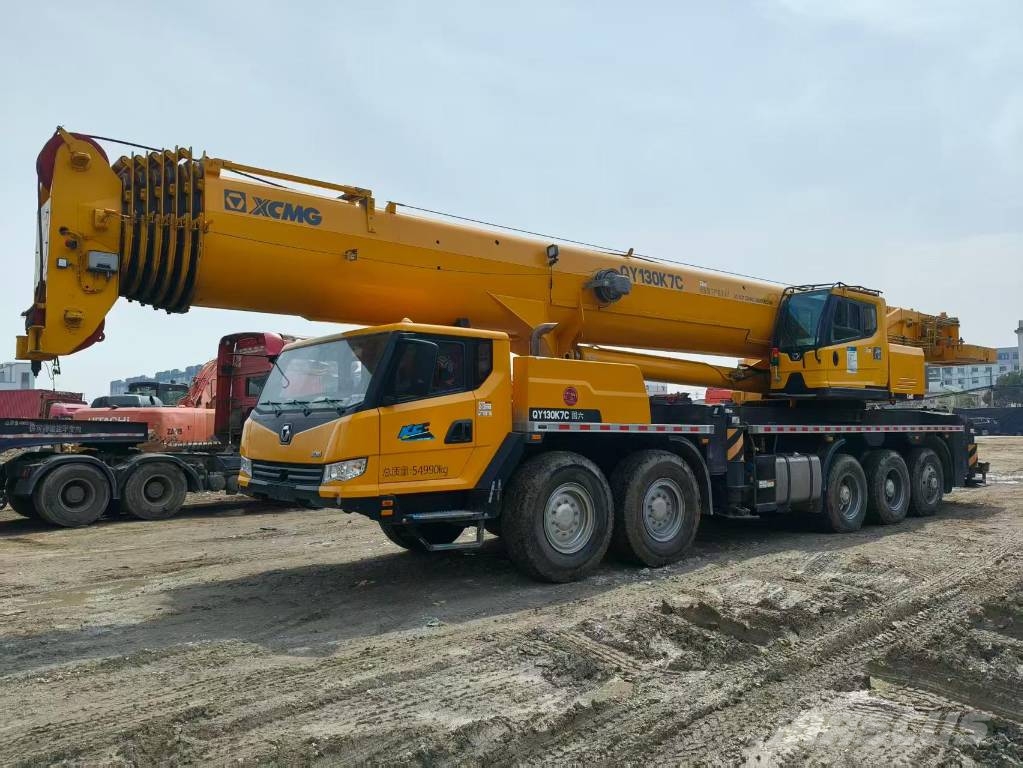 XCMG QY130K7C Kranen voor alle terreinen