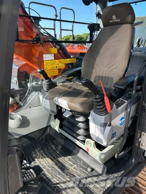 Hitachi ZX 250 LC N-6 Escavadeiras de esteiras