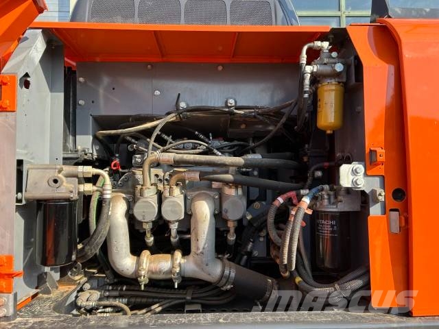 Hitachi ZX 250 LC N-6 Escavadeiras de esteiras