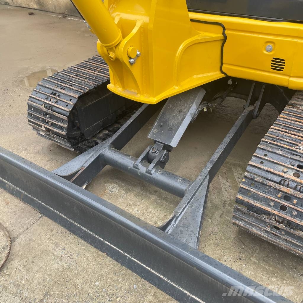 Komatsu PC 55 MR 小型挖掘机